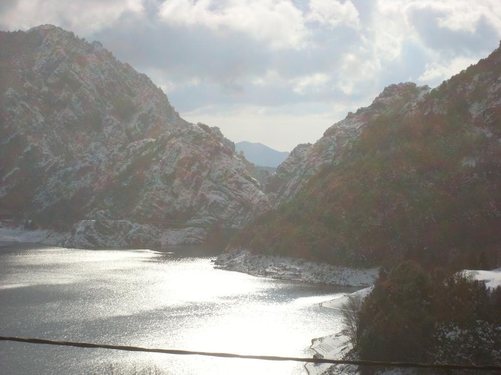 Cote Lac Tolla Bilik gambar